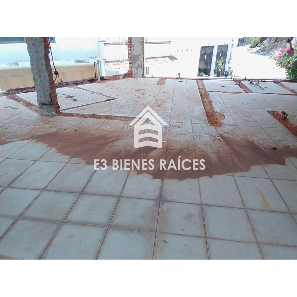 teques-terreno-e3bienesraices_0003_logo-completo-copia-4